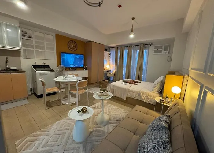 Spacious Staycation With Venice Grand Canal View Apartment